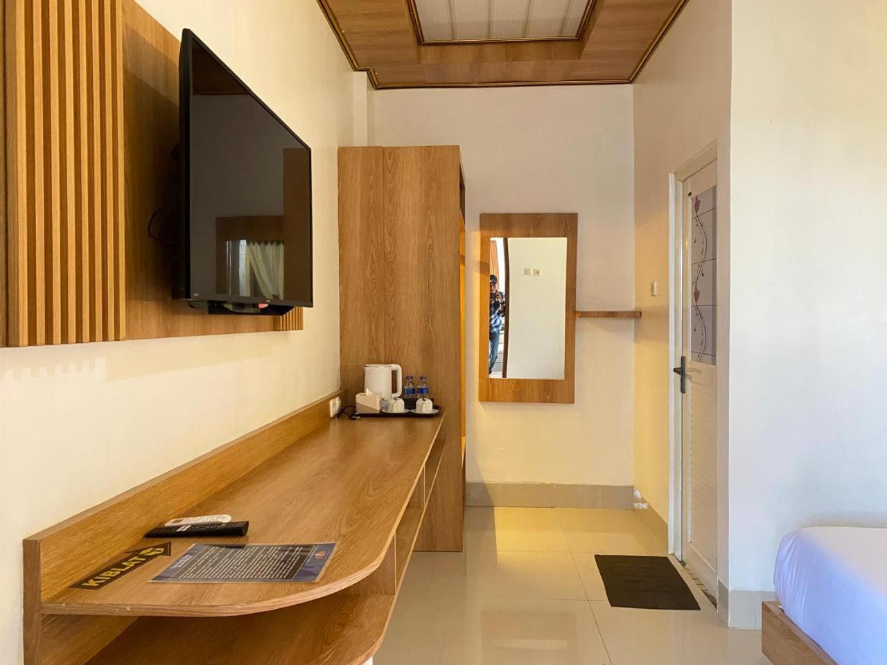 Hotel Wijaya Family 2 Kalasan エクステリア 写真